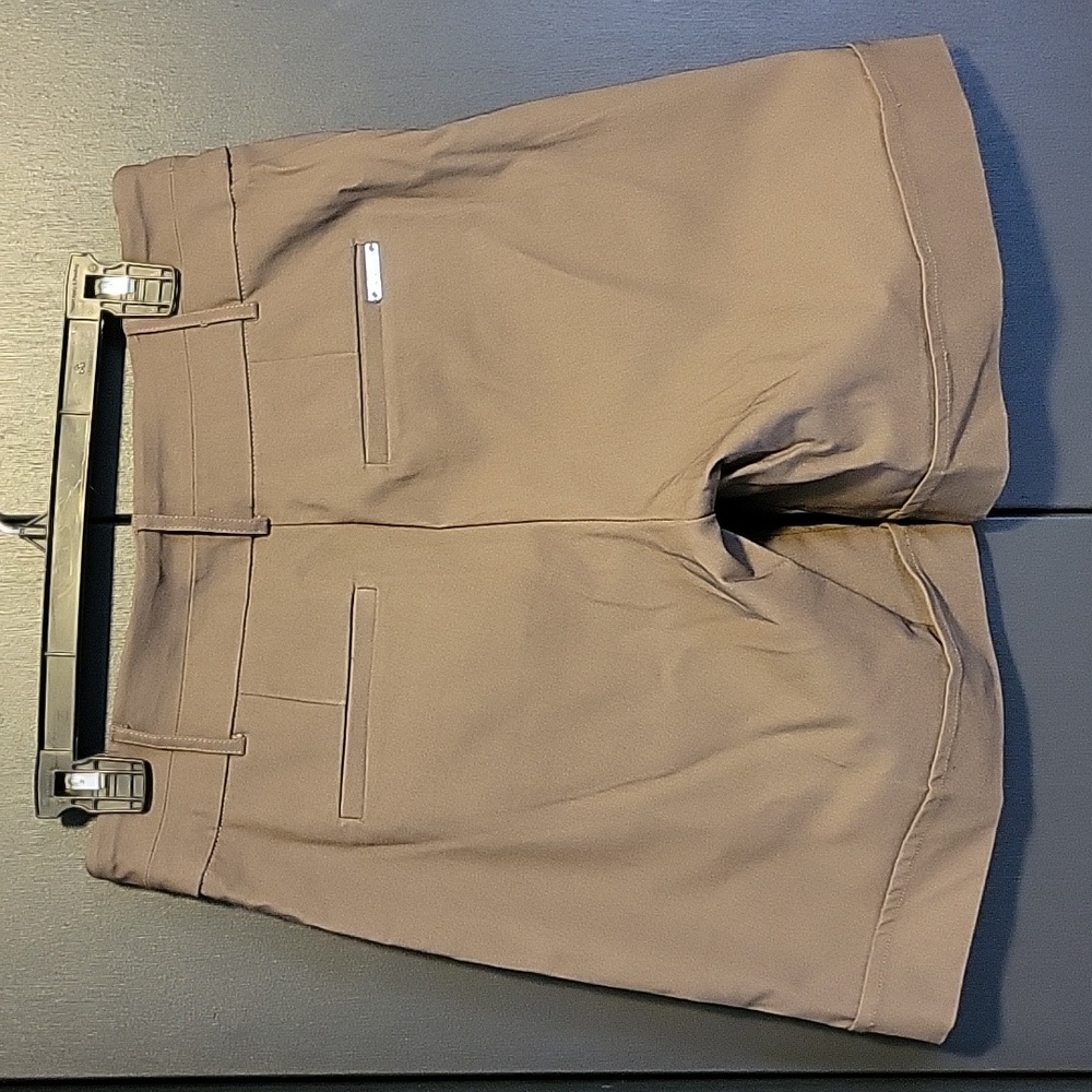 Size 10 pull on shorts